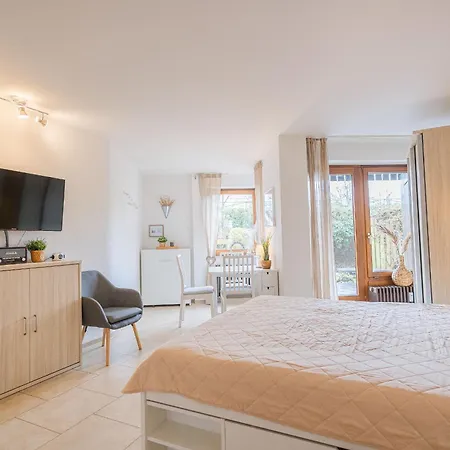 Appartement Ferienwohnpark Ein-zimmer-apartment 55 08 Immenstaad am Bodensee